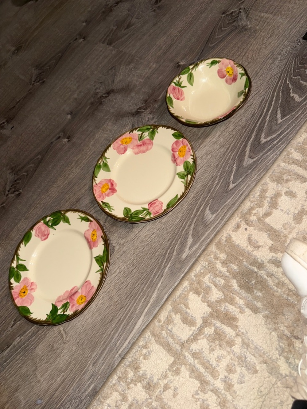 Franciscan Dessert Rose Salad Plates and 6 in Fruit Bowl Made in Lot of 3 items